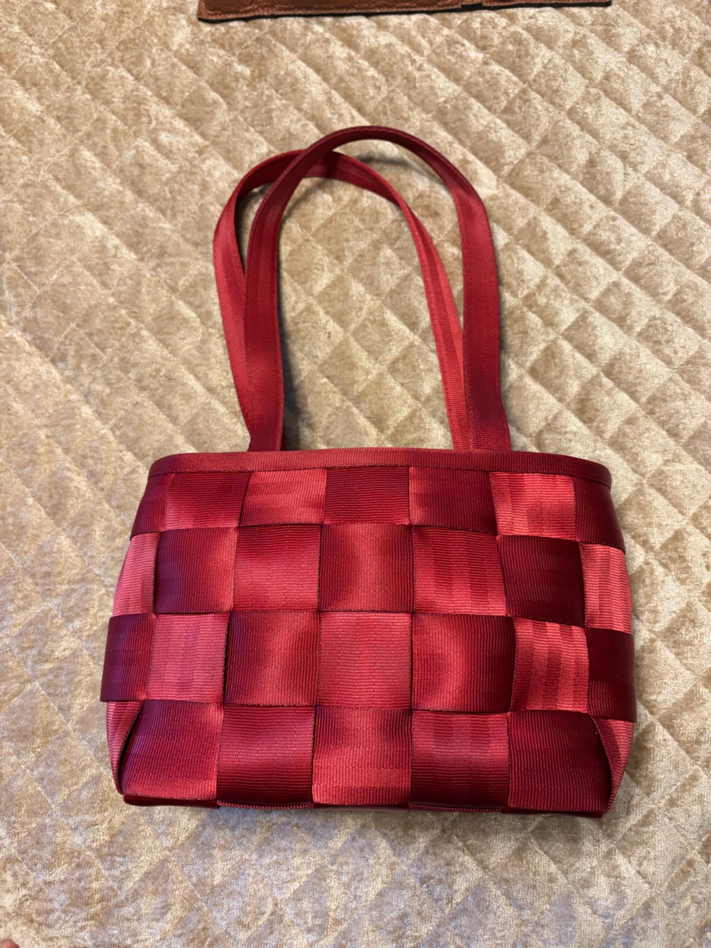 Harvey’s Seatbelt Satchel bag